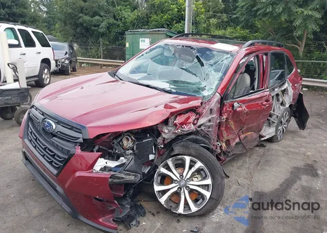 2022 Subaru Forester Limited из США, поврежденный, VIN JF2SKAPC3NH466640